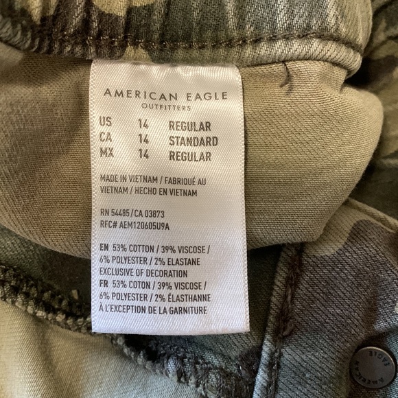 American Eagle Joggers - Picture 4 of 4